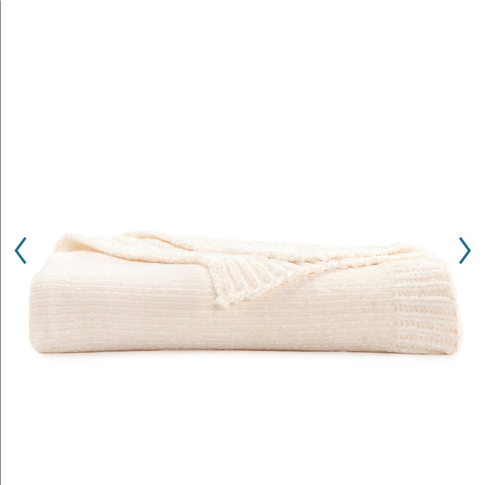 Cuddle Duds Live In Layers Chenille Throw 50" x 60" Gray New Super soft White